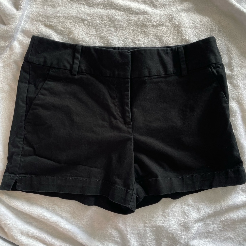 LOFT Women’s high rise black shorts. Size 4.
